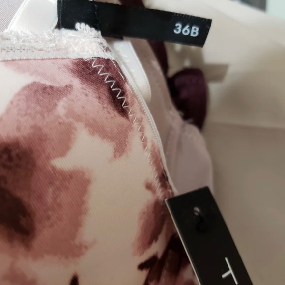 New Set Of 3 36B Tahari Full Frame Padded Bras - Picture 5 of 8